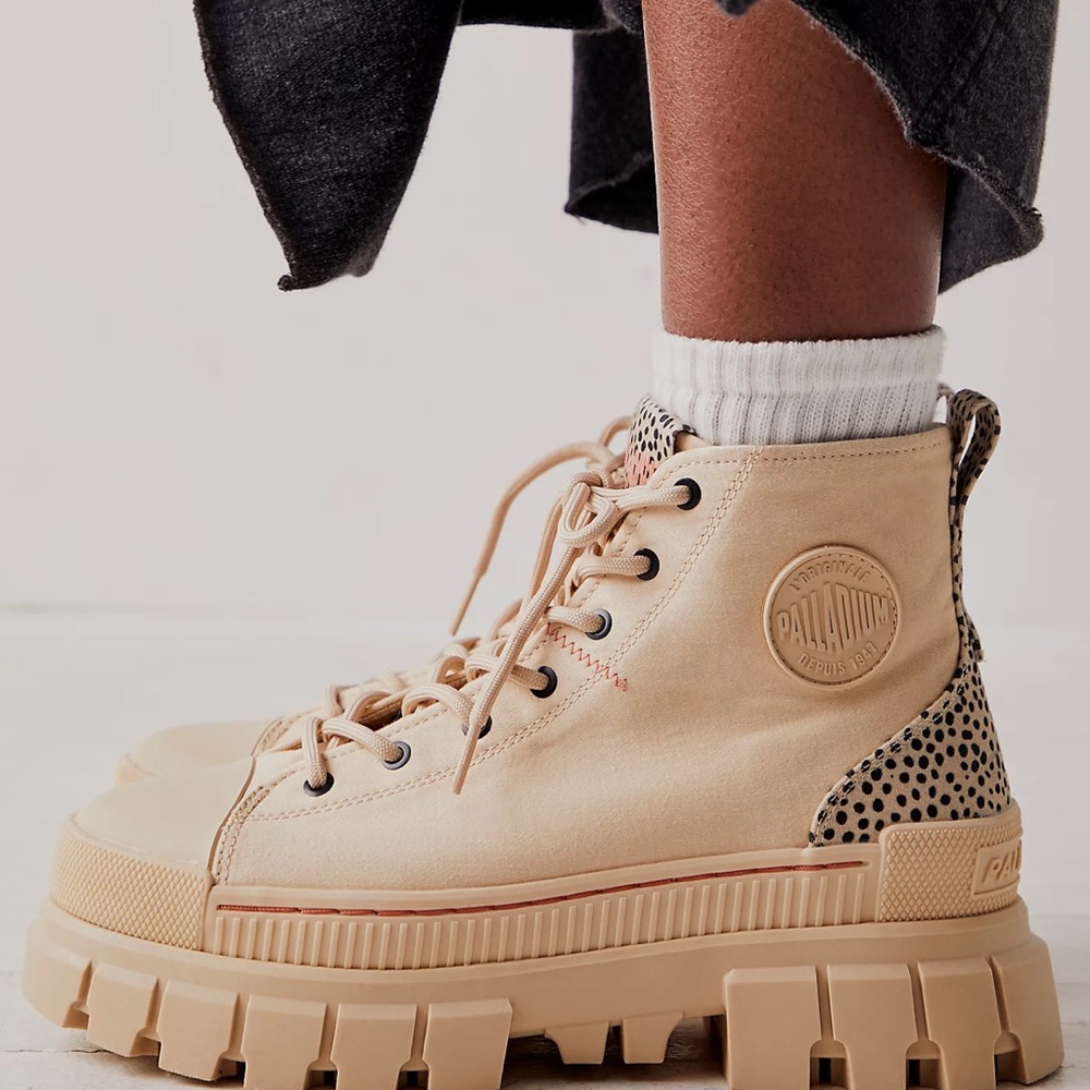 Palladium Womens Revolt Safari Boot